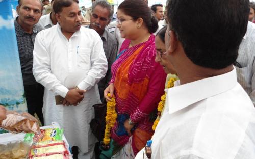 Ms. Hemlata Kheria, Member, NCW inaugurated the Youth Employment and Child Creativity fair at UPS Chatiyakheri, Gogunda, Rajasthan organised