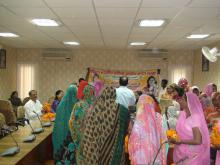 A group of women from Muraina, Madhya Pradesh visited the Commission and met Hon’ble Chairperson